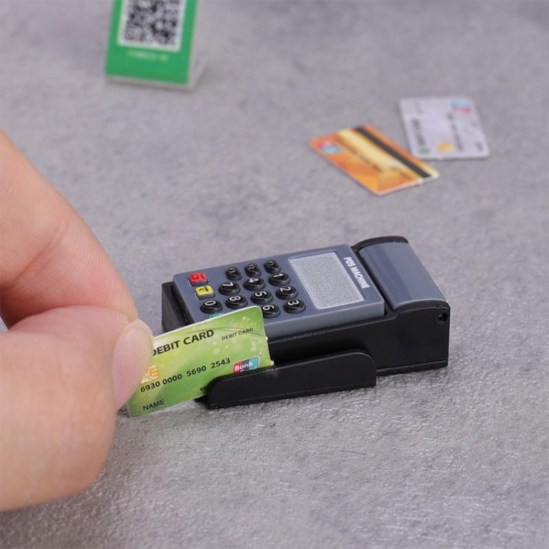 Plastic Collectible Figurines  - đánh giá và giá Toy Cash Register